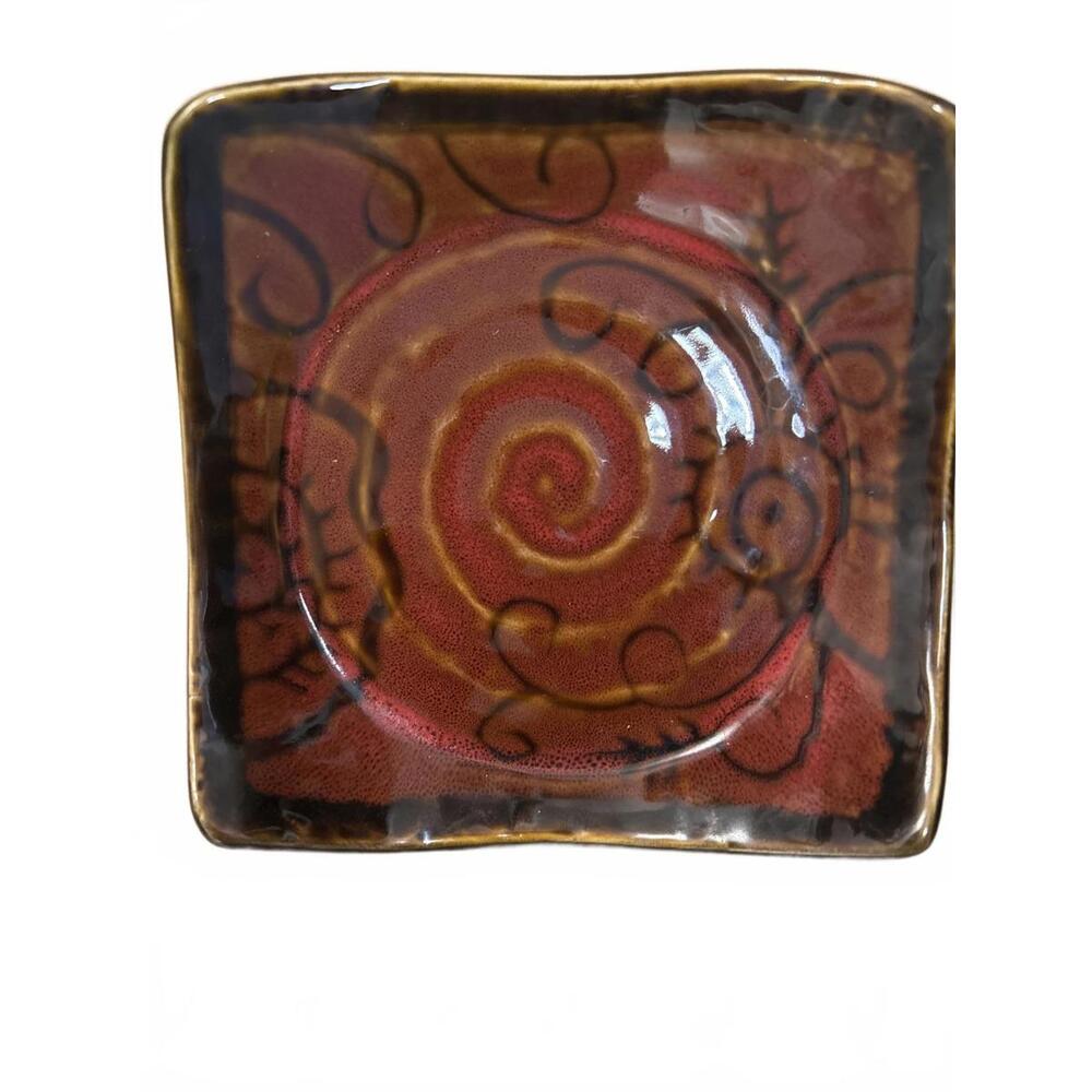 Decorative Ceramic Plate Bowl with Swirl Design